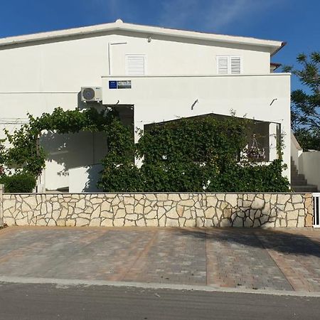 Oaza Apartment Ražanac Екстериор снимка