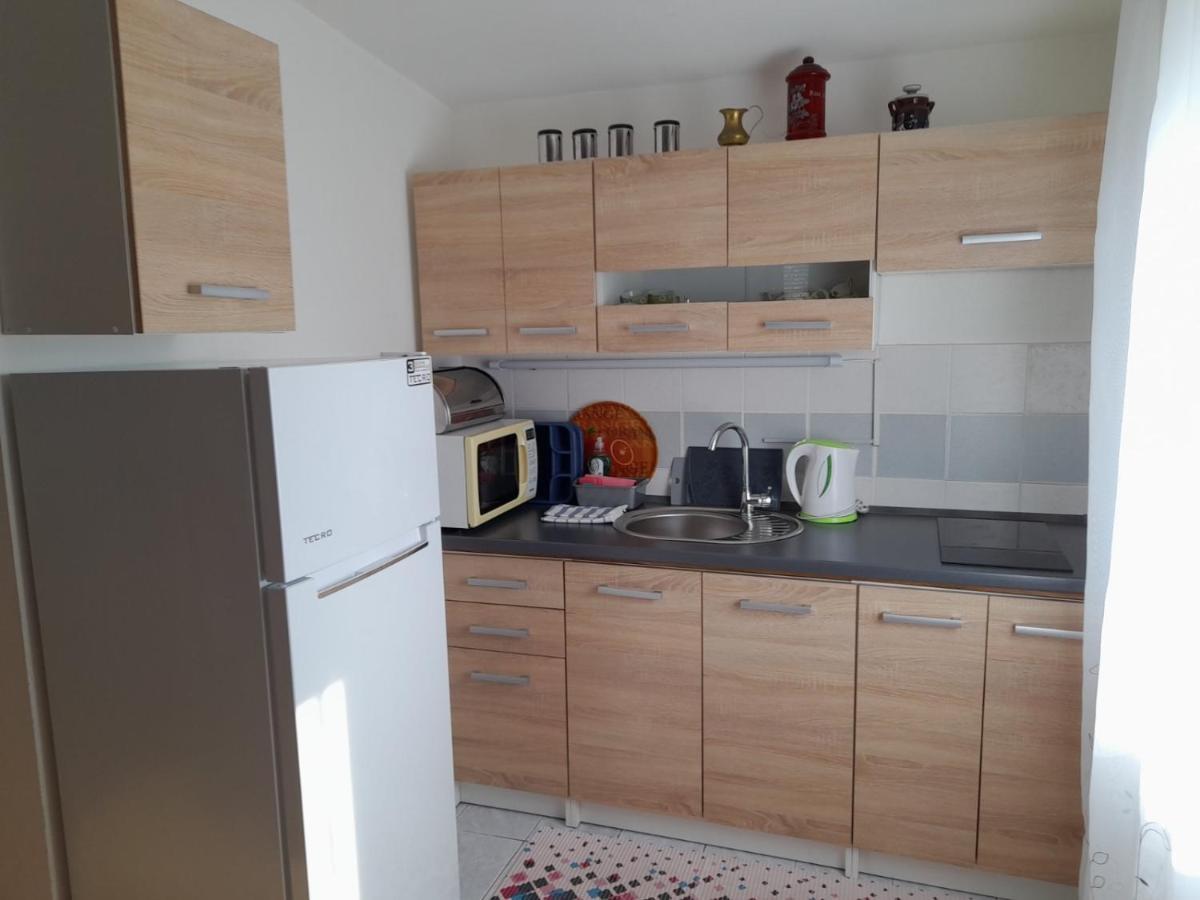 Oaza Apartment Ražanac Екстериор снимка